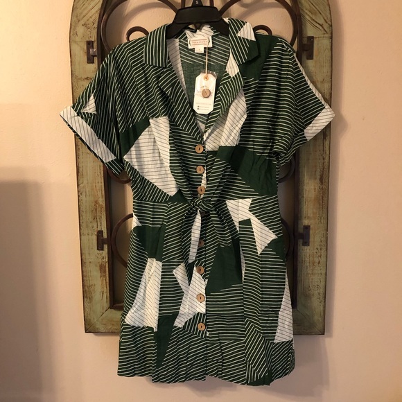 NEW! Retro Print Tie Front Dress - Picture 4 of 4